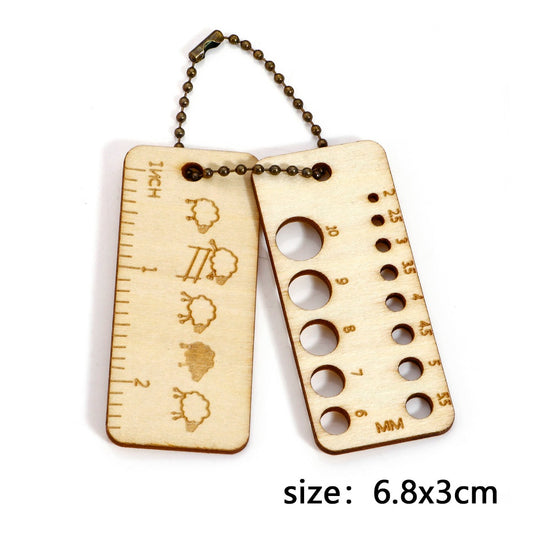 Knitting Needle Gauge - Natural Wood Ruler - Measuring Tool - Rectangle 6.8cm x 3cm (G571663)