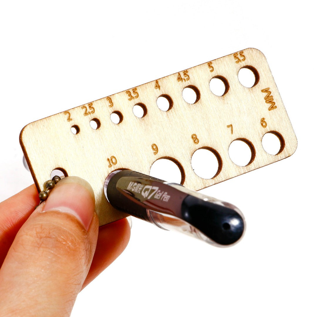 Knitting Needle Gauge - Natural Wood Ruler - Measuring Tool - Rectangle 6.8cm x 3cm (G571663)
