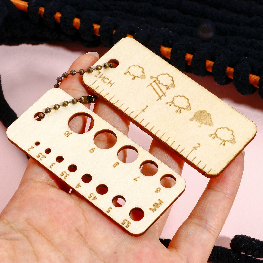 Knitting Needle Gauge - Natural Wood Ruler - Measuring Tool - Rectangle  6.8cm x 3cm (G571663)