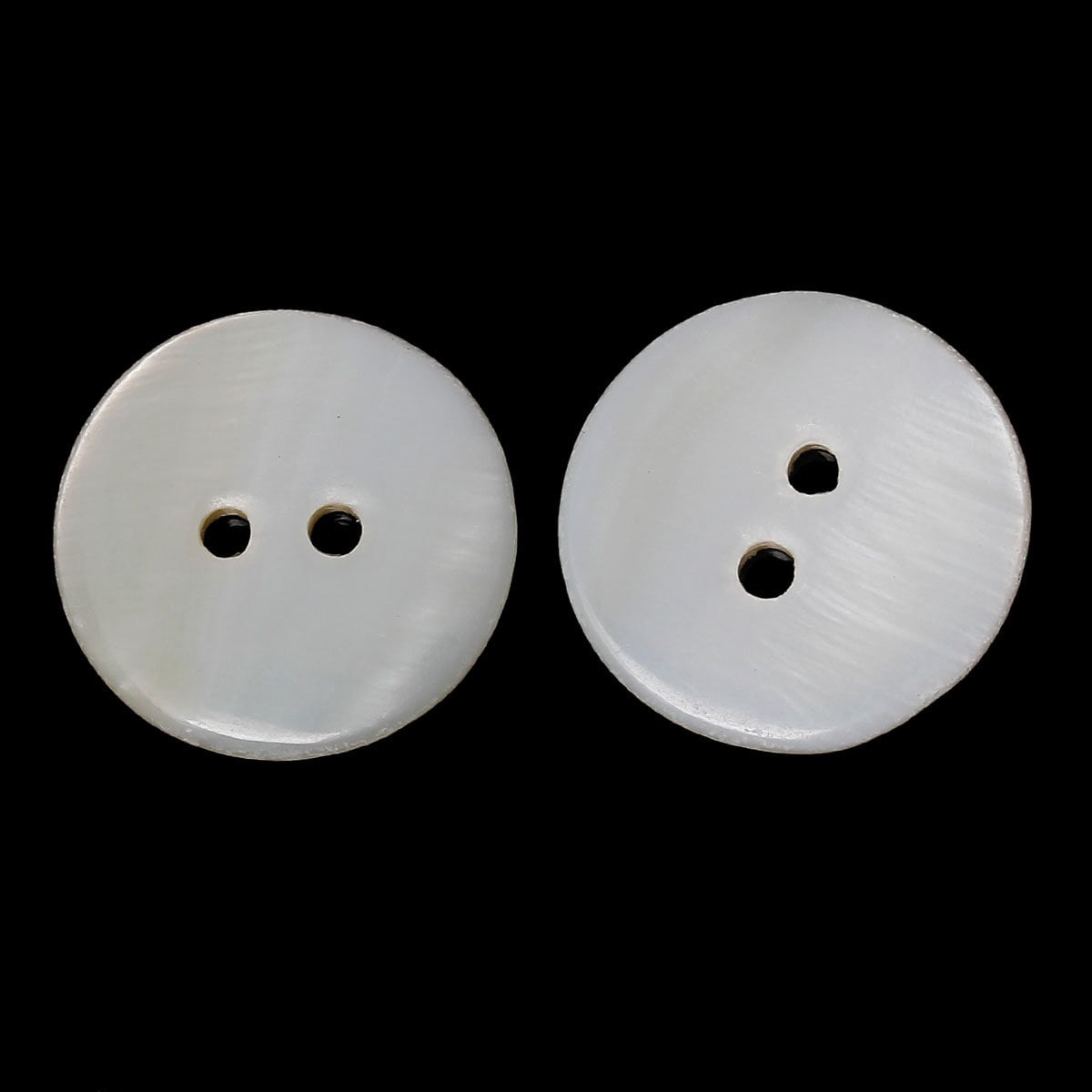 Shell Button - White - 2 Holes - 21 mm -  Shell  Buttons Sewing Scrap booking (67084)